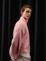 Ffected 'Mare' Mohair Zipper Pink (2)